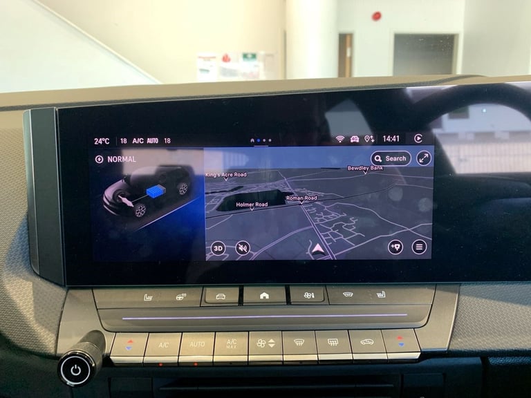 2023 Vauxhall Astra 115kW Ultimate 54kWh 5dr Auto Hatchback Electric Automatic