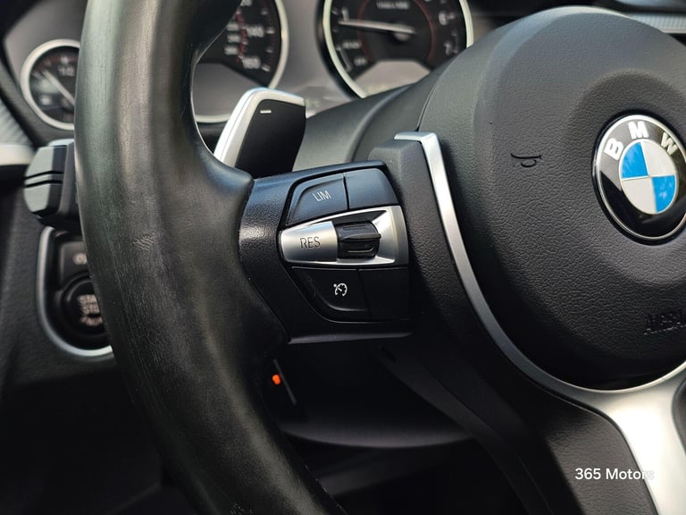 2018 BMW 3 Series 2.0 320i M Sport Shadow Edition Auto xDrive Euro 6 (s/s) 4dr SALOON Petrol Auto...