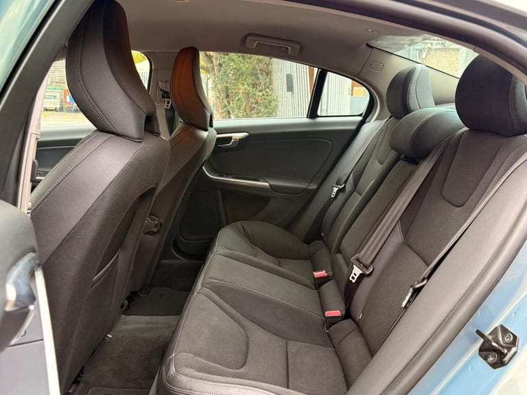 2011 Volvo S60 2.0 D3 SE Geartronic Euro 5 4dr SALOON Diesel Automatic