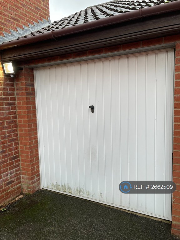 3 bedroom house in Blansby Chase, Emerson Valley, Milton Keynes, MK4 (3 bed) (#2662509)