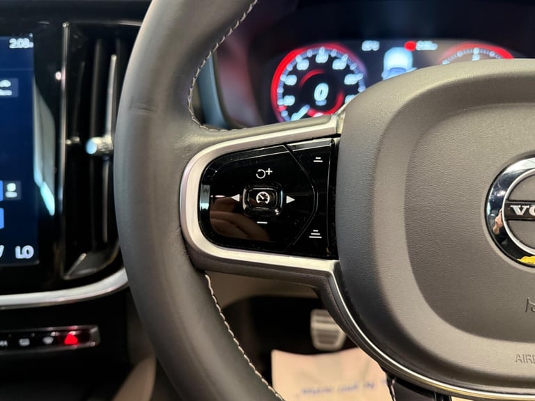 2019 Volvo V60 2.0 D3 R-Design Euro 6 (s/s) 5dr ESTATE Diesel Manual