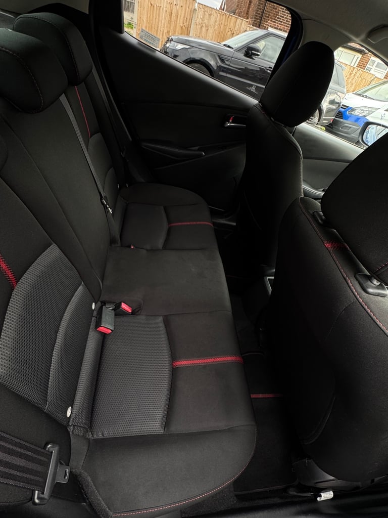 Mazda, 2, Hatchback, 2015, Manual, 1496 (cc), 5 doors