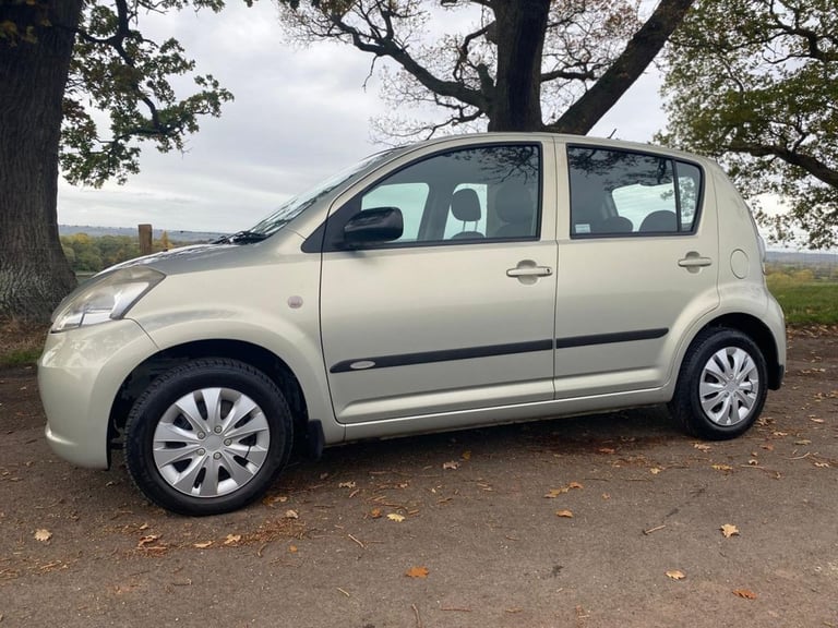 2007 Daihatsu Sirion 1.0 S Hatchback 5dr Petrol Manual (118 g/km, 68 bhp) Hatchback Petrol Manual