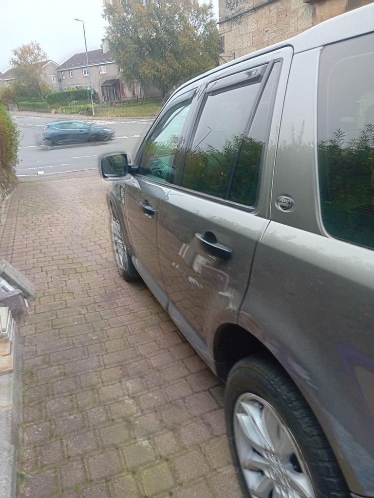 Land Rover, FREELANDER, Estate, 2010, Other, 2179 (cc), 5 doors