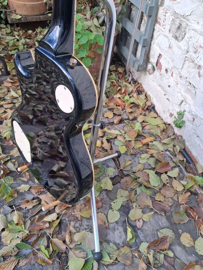 JHS Vintage V100 electric guitar