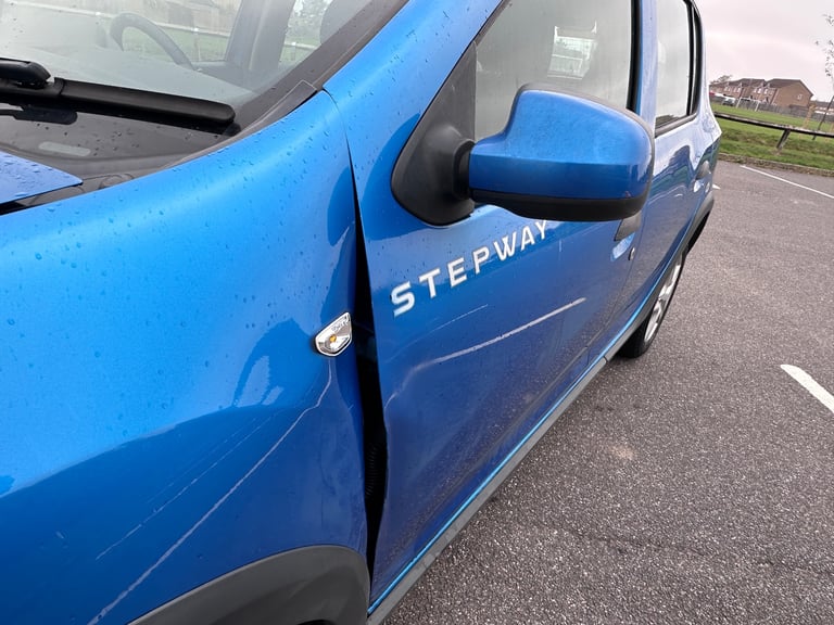 2016 Dacia Sandero Stepway 4x4 1.5 DCI diesel, £20 tax, 12m MOT, not kia ford Renault 