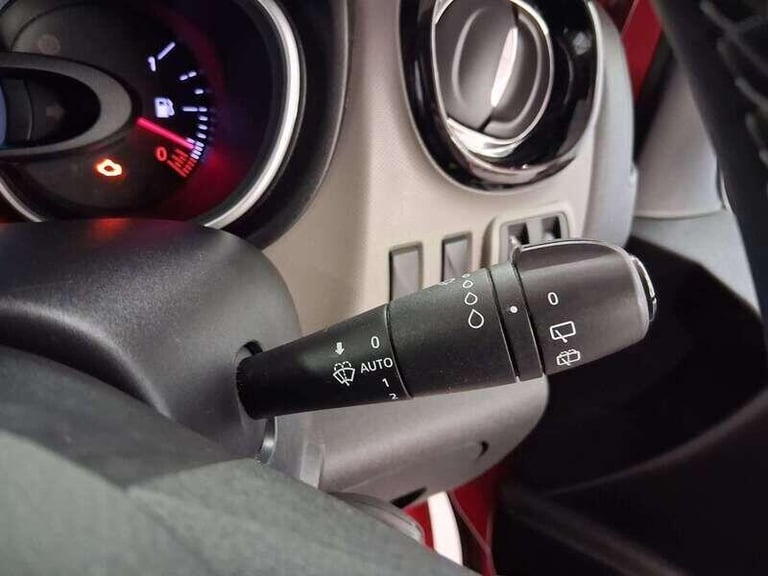 2019 Renault Trafic 1.6 dCi 27 Sport Nav WAV Double Cab 5dr MPV Diesel Manual