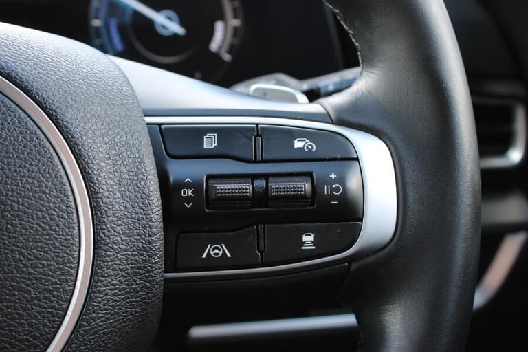 2025 Kia Sportage 1.6 H T Gdi Gt Line S Suv 5dr Petrol Hybrid Auto Euro 6 (s/s) (207 Bhp) ESTATE ...