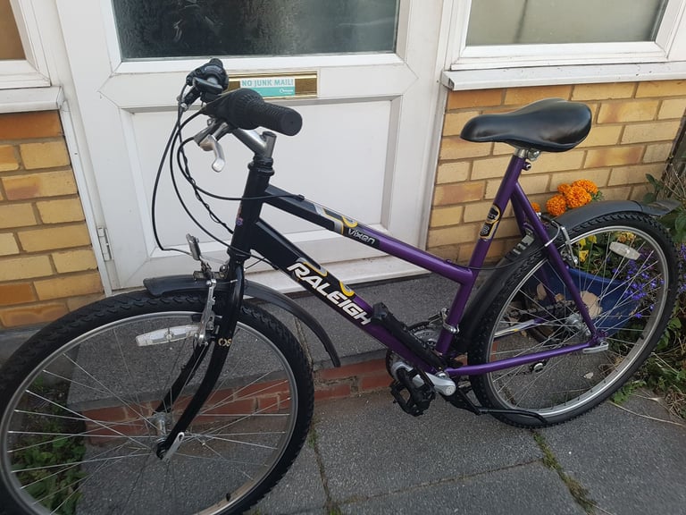 Wheel Raleigh Vixen 18 Speed 26 Wheels In Colchester, Essex Bikes