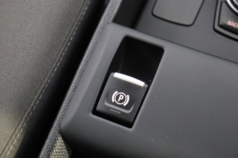 2022 BMW i3 42.2kWh S 5dr Auto (20 inchALLOYS, HEATED SEATS) Hatchback Automatic