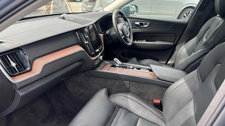 2024 Volvo XC60 2.0 T8 [455] RC PHEV Ultimate Dark 5dr AWD Gtron ESTATE PETROL/ELECTRIC Automatic