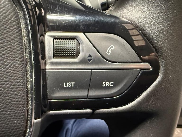 2023 Peugeot 5008 1.5 Bluehdi Allure Suv 5dr Diesel Eat Euro 6 (s/s) (130 Ps) HATCHBACK Diesel Au...