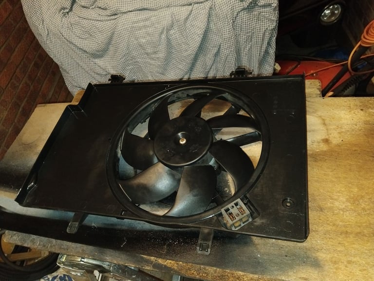 Electric Radiator Cooling Fan. 2011 Ford Fiesta mk6/7 1.6cdti.