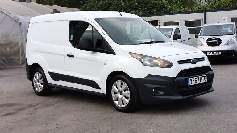 2017 Ford Transit Connect 220 L1 SWB EURO 6,AIR CONDITIONING,FRONT+REAR PARKING SENSORS,PARK ASSI...