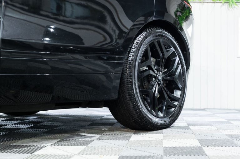 2024 Land Rover Range Rover Velar 2.0 P250 Dynamic HSE SUV 5dr Petrol Auto 4WD Euro 6 (s/s) (249 ...