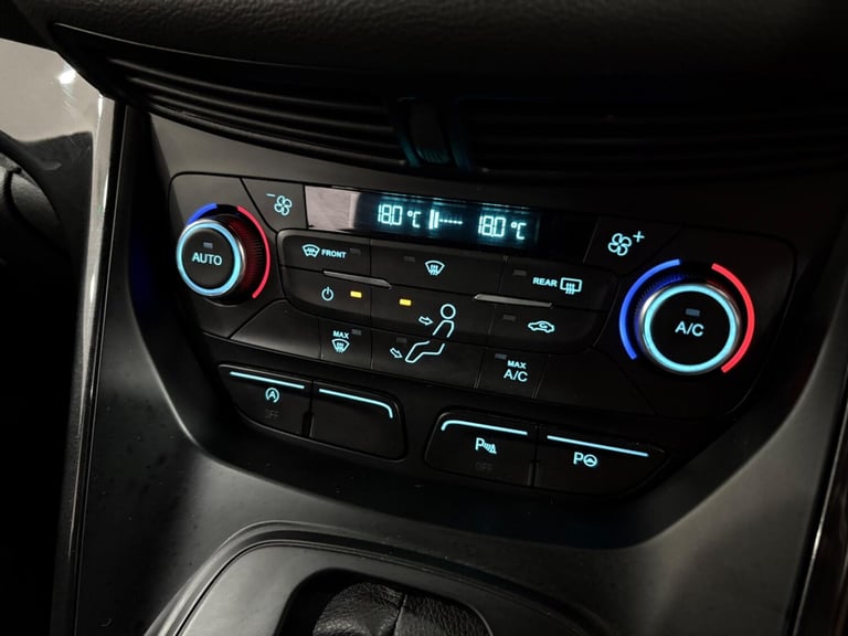 2017 Ford Kuga 1.5 TDCi ST-Line Powershift Euro 6 (s/s) 5dr HATCHBACK Diesel Automatic