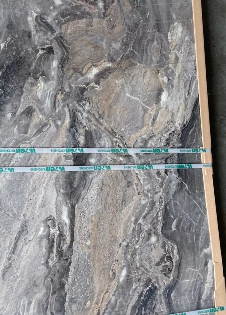 Wren Luxury laminate Kitchen Worktop and TekWall / Splashback in Purbeck - priced to clear