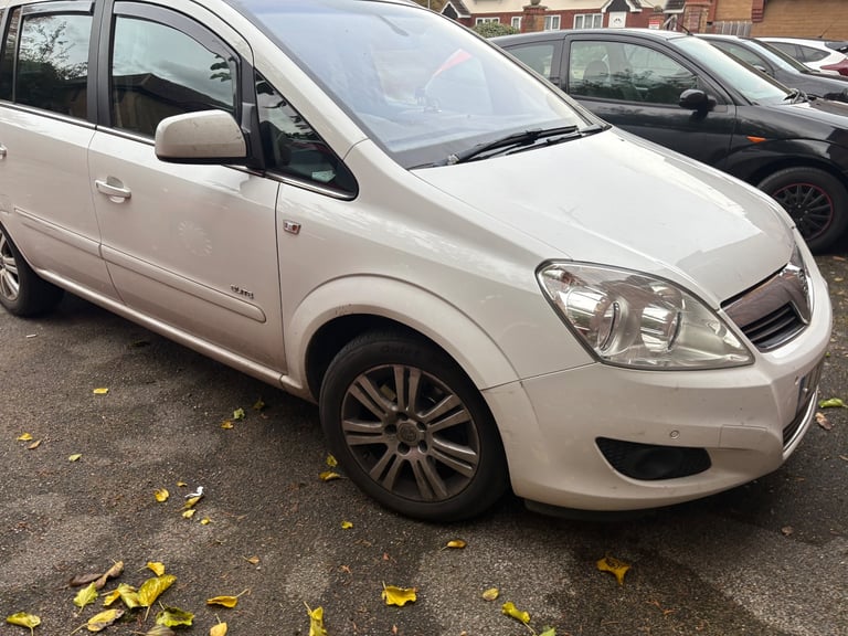 Vauxhall, ZAFIRA, MPV, 2011, Manual, 1686 (cc), 5 doors