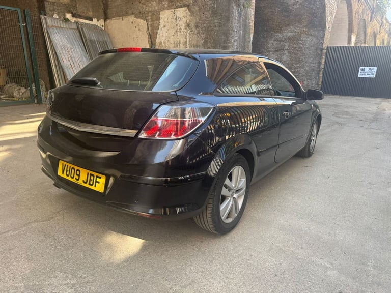 Vauxhall, ASTRA, Hatchback, 2009, Manual, 1598 (cc), 3 doors