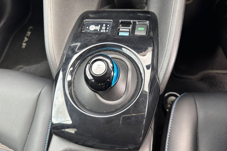 2021 Nissan Leaf 110kW N-Connecta 40kWh 5dr Auto Hatchback Electric Automatic