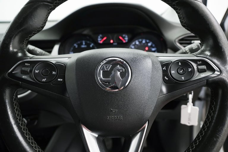 2018 Vauxhall Crossland X 1.6 Turbo D ecoTec SE 5dr [Start Stop] HATCHBACK DIESEL Manual