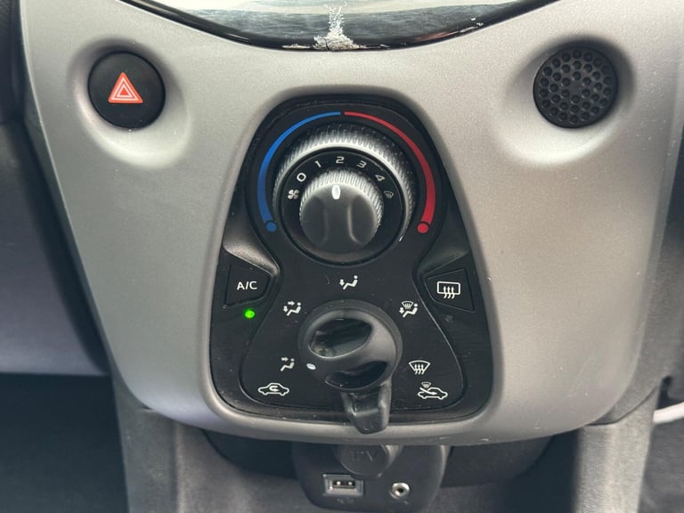 2018 Peugeot 108 1.0 Active 2 Tronic Euro 6 5dr HATCHBACK Petrol Automatic