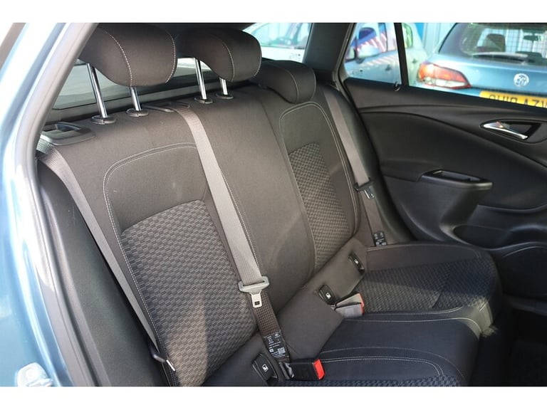 2017 Vauxhall Astra i Turbo SRi Estate Petrol Manual