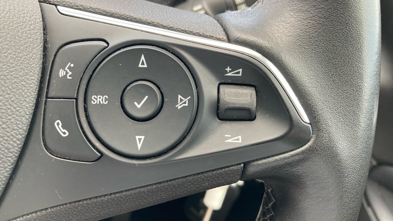 2020 Vauxhall Grandland X 1.2 Turbo SRi Nav 5dr Auto Petrol Hatchback Hatchback Petrol Automatic