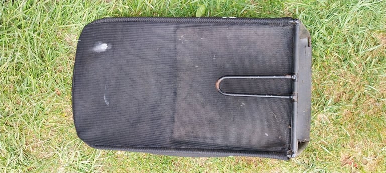 Lawnmower grass bag