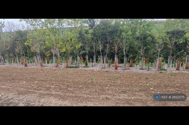 4 bedroom house in Longships Drive, Milton Keynes, MK3 (4 bed) (#2652075)