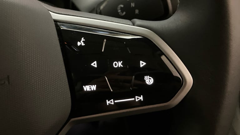 2025 Volkswagen ID.Buzz 210kW Style Pro 86kWh 5dr LWB Auto [7 Seat] Electric Estate Estate Electr...