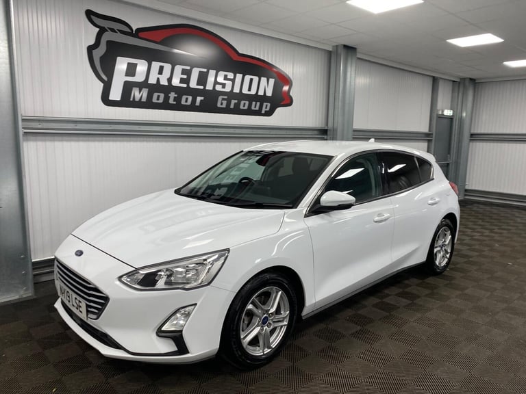 2019 Ford Focus 1.0T EcoBoost Zetec Euro 6 (s/s) 5dr HATCHBACK Petrol Manual