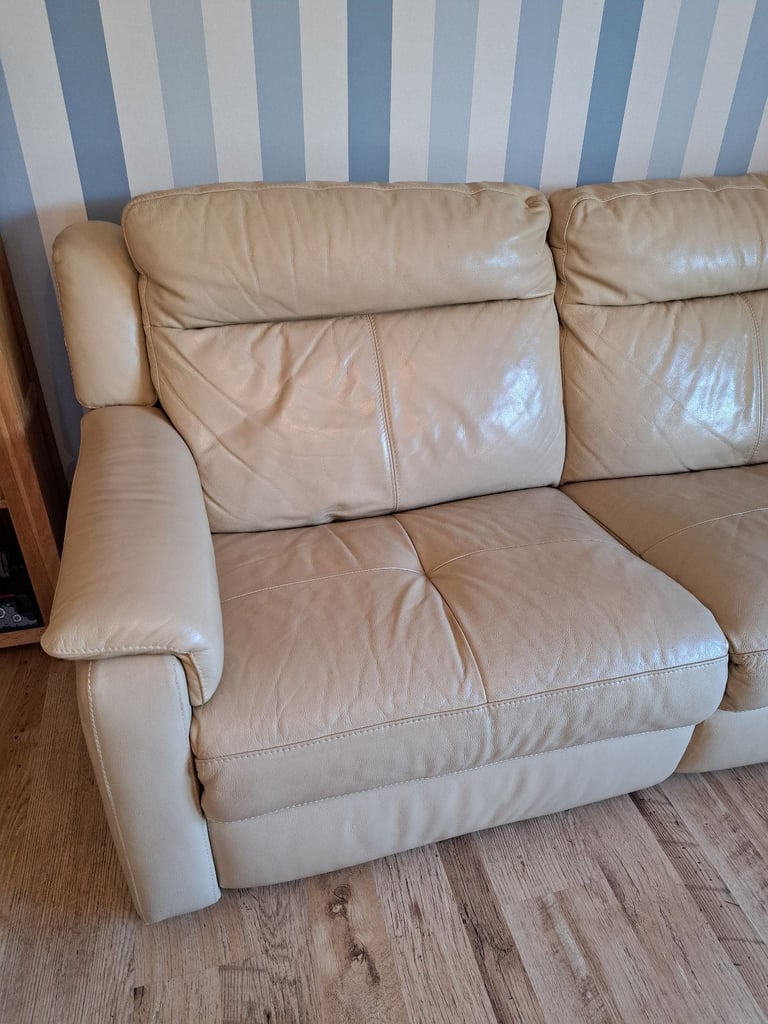 Ex DFS Sofas, 3 & 2 seaters