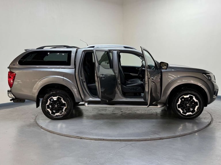 2020 Nissan Navara Double Cab Pick Up Tekna 2.3dCi 190 TT 4WD Auto PICK UP DIESEL Automatic