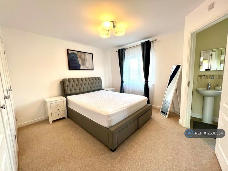 3 bedroom house in Admiral Way, Leamington Spa, CV31 (3 bed) (#2636554)