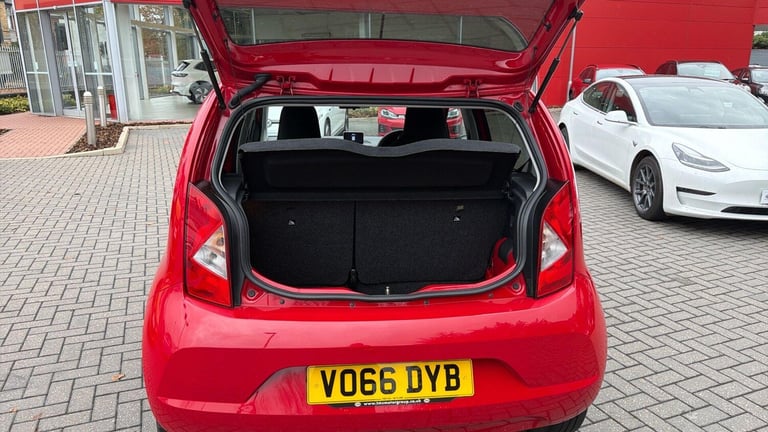  SEAT Mii 1.0 12v Design Mii Hatchback 5dr Petrol Manual Euro 6 (60 ps) Petrol Manual