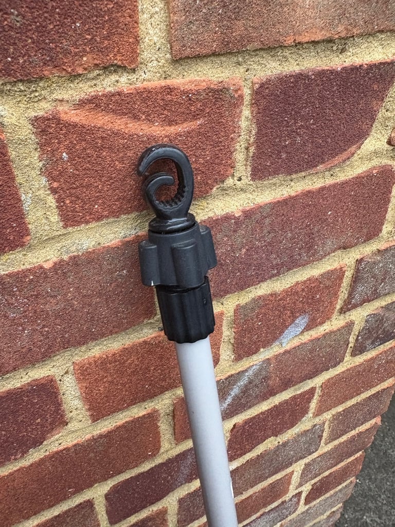 Extendable washing line pole