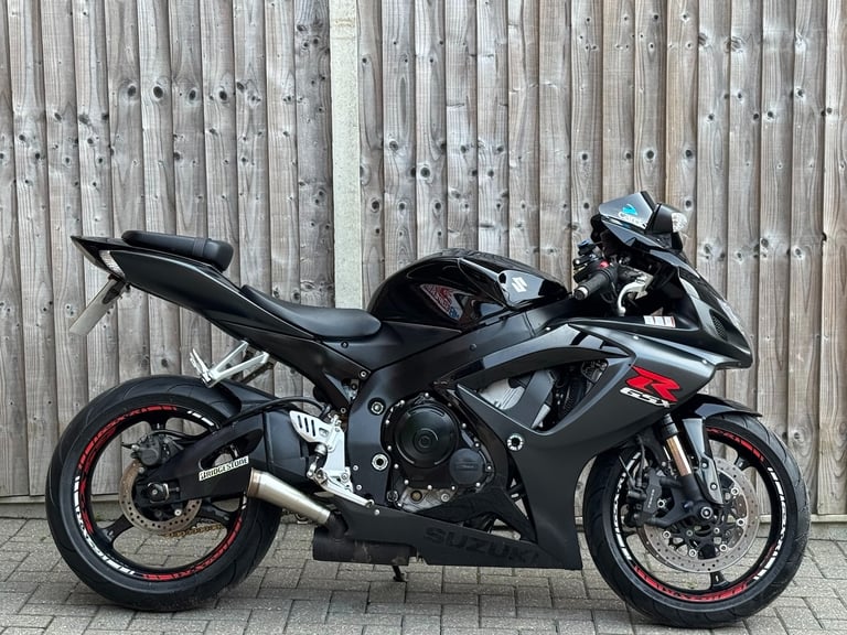 image for SUZUKI GSXR 750 K7 2008 (08) SUPER SPORT + CLEAN EXAMPLE + 1 FORMER KEEPER