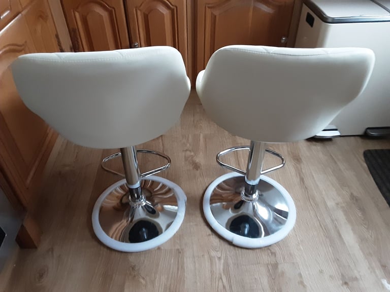 Kitchen bar stools