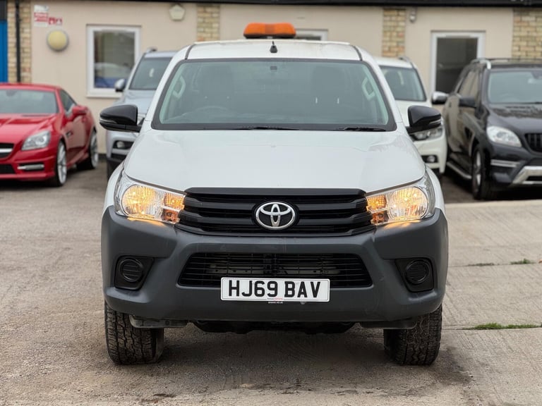 2019 Toyota Hilux Active D/Cab Pick Up 2.4 D-4D PICK UP DIESEL Manual