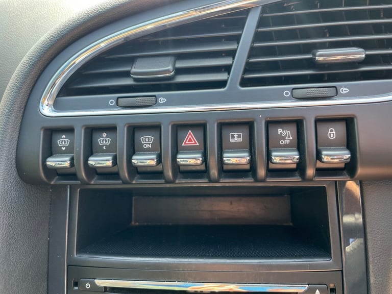 2016 Peugeot 3008 BLUE HDI S/S ALLURE Hatchback Diesel Automatic