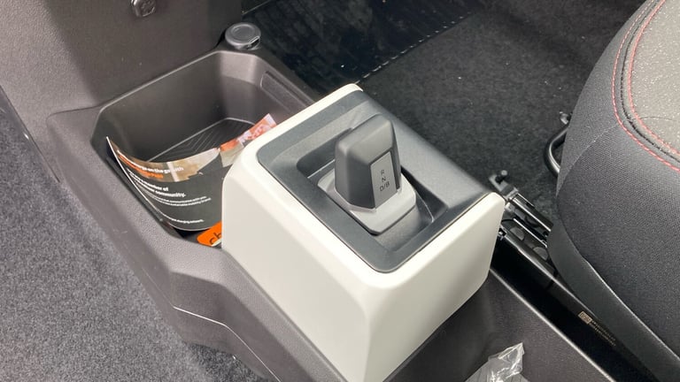 2025 Dacia Spring 27kWh Expression 65 48kW 5dr Auto Electric Hatchback Hatchback Electric Automatic