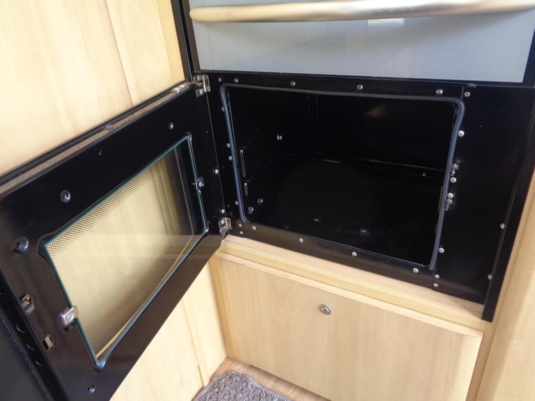 Ace Capri 2 Berth Fiat Ducato DIESEL MANUAL 2005/P