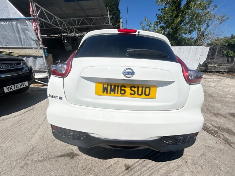 2016 Nissan Juke 1.2 DiG-T N-Connecta 5dr HATCHBACK Petrol Manual