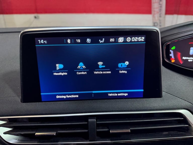 2019 Peugeot 3008 1.2 PureTech Allure Euro 6 (s/s) 5dr HATCHBACK Petrol Manual