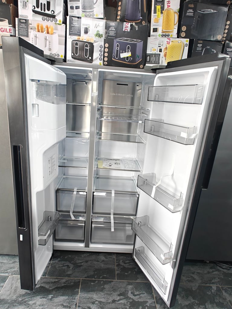 Samsung RS68A884CB1/EU 8 Series SpaceMax American-Style Smart Fridge Freezer