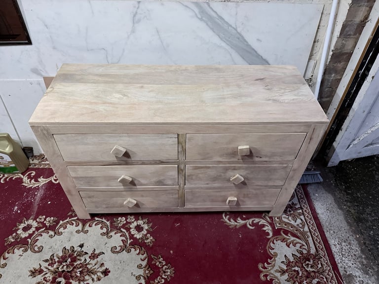 image for Chest of drawers