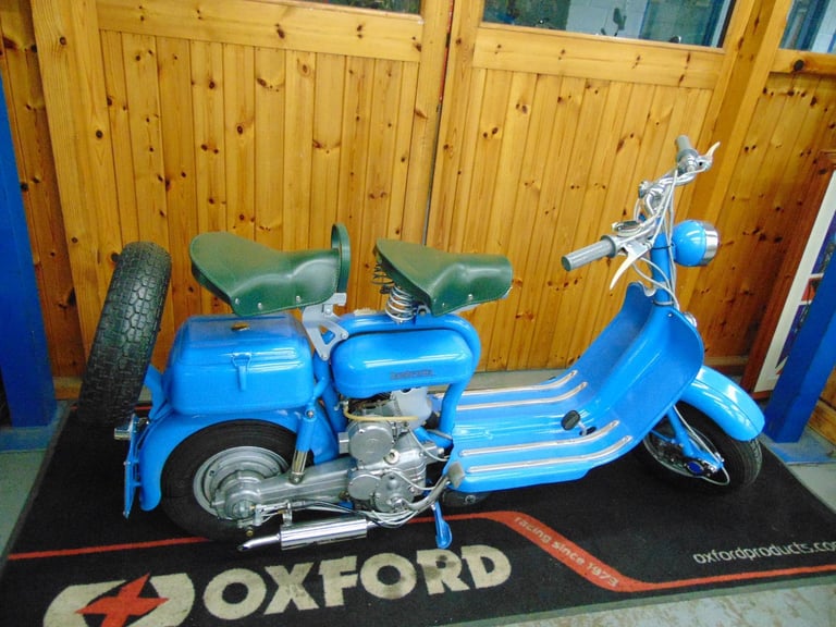 Lambretta 150 Model runner original 1956 classic investment display Italian shop