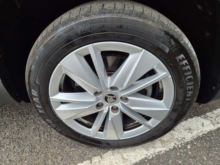 2024 Skoda Karoq 1.5 TSI SE Drive 5dr DSG ESTATE PETROL Automatic