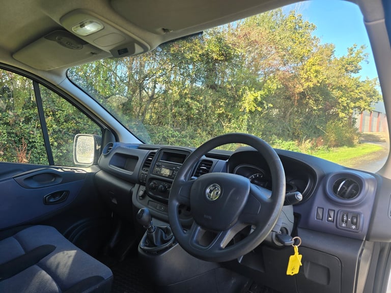 2014 Vauxhall Vivaro  Drives Perfect  3m MOT  150k miles